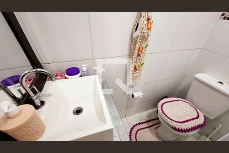 Apartamento à venda com 54m², 2 quartos e 1 vaga Apartamento à venda com 54m², 2 quartos e 1 vagaBanheiro