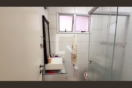 Apartamento à venda com 54m², 2 quartos e 1 vaga Apartamento à venda com 54m², 2 quartos e 1 vagaBanheiro