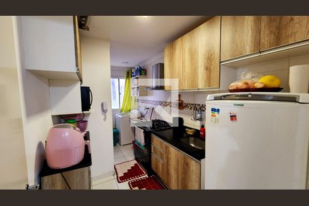 Apartamento à venda com 54m², 2 quartos e 1 vaga Apartamento à venda com 54m², 2 quartos e 1 vagaCozinha e Área de Serviço