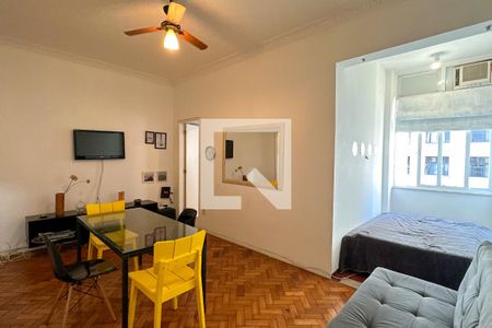 Sala de apartamento para alugar com 2 quartos, 52m² em Copacabana, Rio de Janeiro