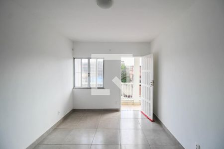 Sala de apartamento para alugar com 2 quartos, 50m² em Vila Emil, Mesquita