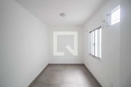 Quarto 1 de apartamento para alugar com 2 quartos, 50m² em Vila Emil, Mesquita