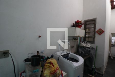 Casa à venda com 182m², 2 quartos e 1 vaga Casa à venda com 182m², 2 quartos e 1 vagaCozinha e Área de Serviço