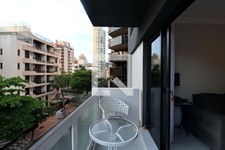 Varanda de apartamento para alugar com 3 quartos, 92m² em Balneario Guarujá, Guarujá