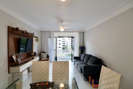 Sala de apartamento para alugar com 3 quartos, 92m² em Balneario Guarujá, Guarujá