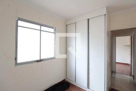 Quarto 1 de casa para alugar com 3 quartos, 90m² em São João Batista, Belo Horizonte