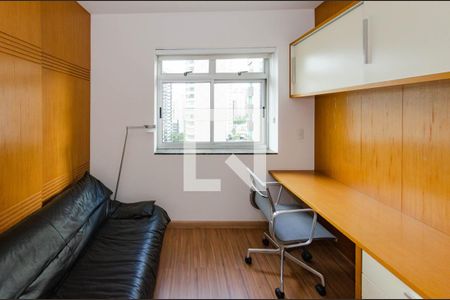 Quarto 1 de apartamento para alugar com 3 quartos, 107m² em Belvedere, Belo Horizonte