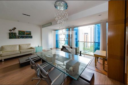 Sala de apartamento para alugar com 3 quartos, 107m² em Belvedere, Belo Horizonte