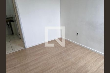 Quarto 01 de apartamento para alugar com 2 quartos, 42m² em Curicica, Rio de Janeiro