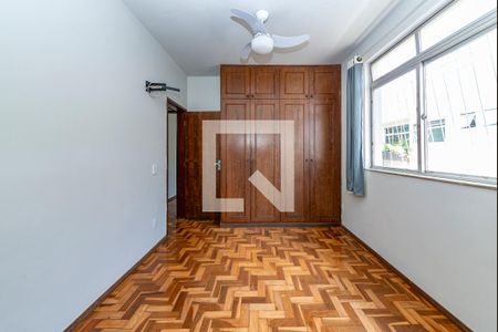 Apartamento à venda com 2 quartos, 70m² em Carlos Prates, Belo Horizonte