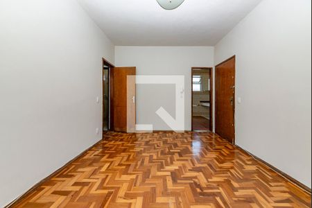 Sala de apartamento à venda com 2 quartos, 70m² em Carlos Prates, Belo Horizonte