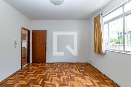 Sala de apartamento à venda com 2 quartos, 70m² em Carlos Prates, Belo Horizonte