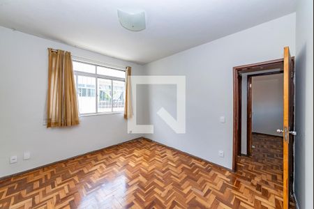 Sala de apartamento à venda com 2 quartos, 70m² em Carlos Prates, Belo Horizonte