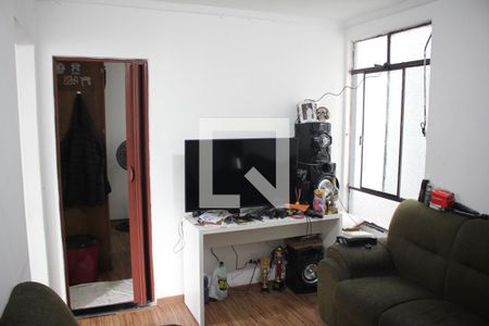 Sala de apartamento à venda com 2 quartos, 40m² em Industrial, Contagem