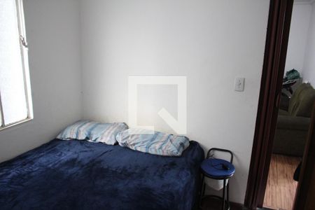 Quarto 1 de apartamento à venda com 2 quartos, 40m² em Industrial, Contagem