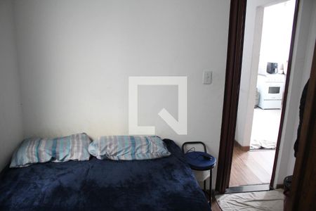 Quarto 1 de apartamento à venda com 2 quartos, 40m² em Industrial, Contagem