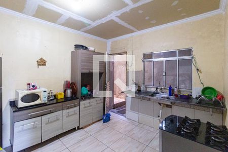 Cozinha de casa à venda com 4 quartos, 129m² em São Pedro, Osasco