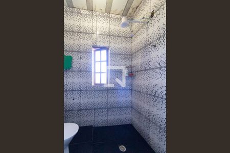 Banheiro de casa à venda com 4 quartos, 129m² em São Pedro, Osasco