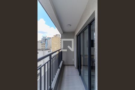 Varanda  de kitnet/studio para alugar com 1 quarto, 27m² em República, São Paulo