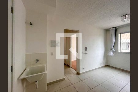 Sala/ Cozinha e Área de serviço de apartamento à venda com 2 quartos, 32m² em Piqueri, São Paulo