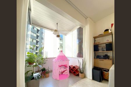 Sala de apartamento à venda com 3 quartos, 100m² em Anchieta, Belo Horizonte