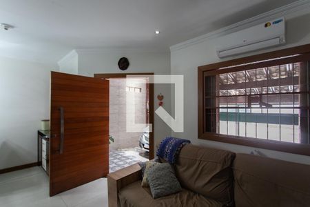 Sala de casa à venda com 3 quartos, 130m² em Copacabana, Belo Horizonte