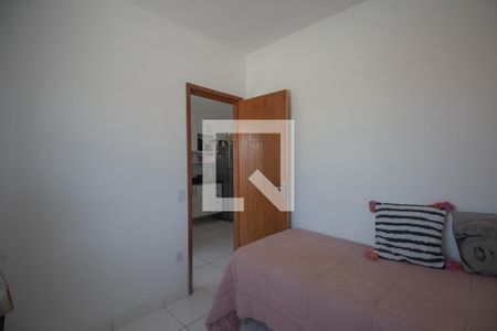 Quarto 2 de apartamento para alugar com 2 quartos, 40m² em Raul Veiga, São Gonçalo