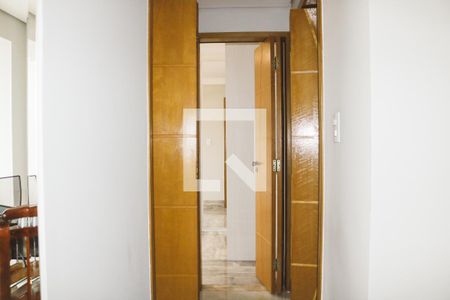 Corredor de apartamento à venda com 2 quartos, 50m² em Vila Dom Pedro Ii, São Paulo