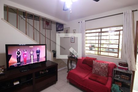 Sala de casa à venda com 3 quartos, 117m² em Jardim São Paulo, São Paulo