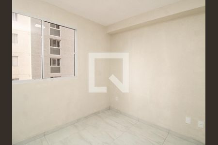 Quarto 2 de apartamento para alugar com 2 quartos, 45m² em Vila Santos, São Paulo