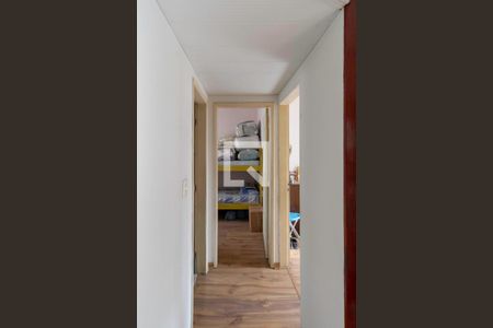 Corredor de apartamento à venda com 2 quartos, 45m² em Vila Cloris, Belo Horizonte