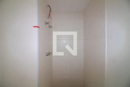 Banheiro de apartamento à venda com 1 quarto, 33m² em Santo Amaro, São Paulo