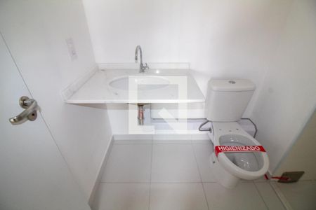 Banheiro de apartamento à venda com 1 quarto, 33m² em Santo Amaro, São Paulo