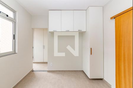 Suíte de apartamento à venda com 3 quartos, 190m² em Carlos Prates, Belo Horizonte