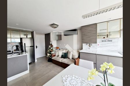 Sala e Cozinha integrada de apartamento à venda com 2 quartos, 58m² em Vila Rosalia, Guarulhos