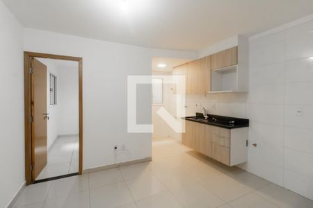 Sala de apartamento para alugar com 2 quartos, 35m² em Vila Sao Geraldo, São Paulo