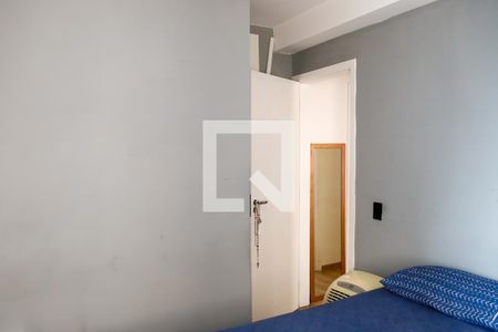 Quarto 2 de apartamento para alugar com 2 quartos, 48m² em Santa Maria, Osasco