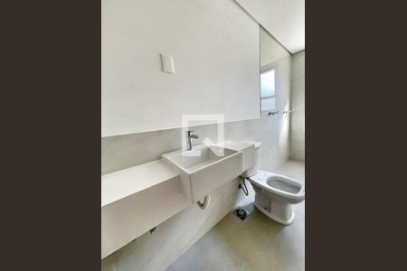 Apartamento à venda com 159m², 3 quartos e 2 vagas Apartamento à venda com 159m², 3 quartos e 2 vagasBanheiro 1
