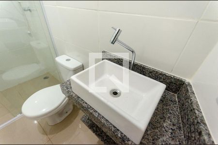 Banheiro de apartamento para alugar com 1 quarto, 36m² em Vila Marina, São Paulo