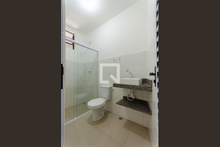 Banheiro de apartamento para alugar com 1 quarto, 36m² em Vila Marina, São Paulo