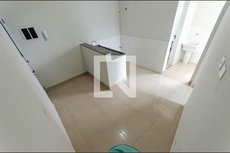 Sala de casa de condomínio para alugar com 1 quarto, 27m² em Vila Marina, São Paulo