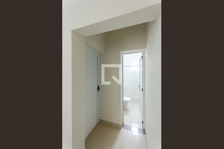 Corredor de casa de condomínio para alugar com 1 quarto, 39m² em Vila Marina, São Paulo