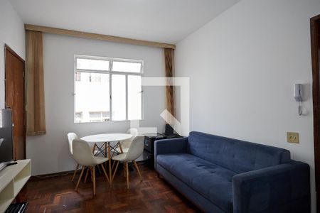 Sala de apartamento para alugar com 2 quartos, 120m² em Santa Efigênia, Belo Horizonte