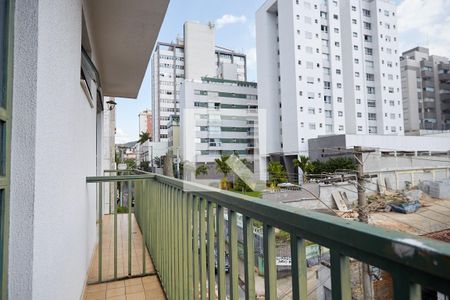 Varanda de apartamento para alugar com 2 quartos, 120m² em Santa Efigênia, Belo Horizonte