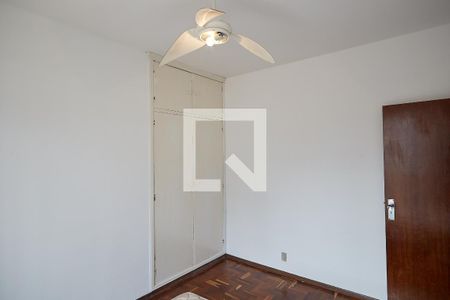 Quarto de apartamento para alugar com 2 quartos, 120m² em Santa Efigênia, Belo Horizonte