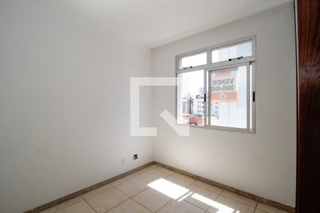 Quarto de apartamento à venda com 2 quartos, 65m² em Santo Antônio, Belo Horizonte