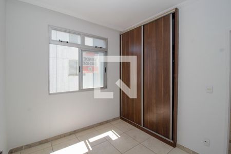 Quarto de apartamento à venda com 2 quartos, 65m² em Santo Antônio, Belo Horizonte