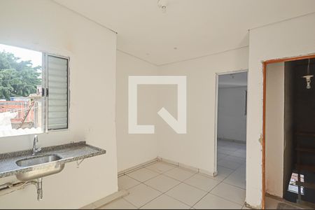 Cozinha de casa para alugar com 1 quarto, 40m² em Jardim Olavo Bilac, São Bernardo do Campo