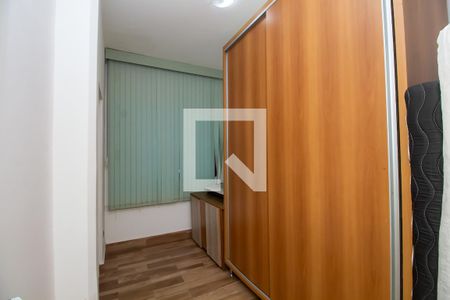 Quarto 2 de apartamento à venda com 5 quartos, 150m² em Floresta, Belo Horizonte