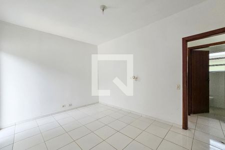 Quarto 1 de apartamento para alugar com 2 quartos, 75m² em Jardim Virginia, Guarujá